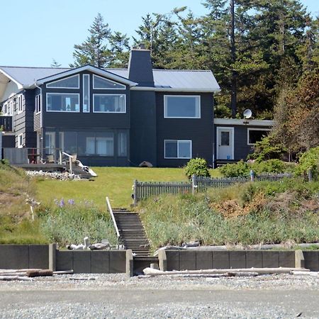 Oceanfront Paradise Comox Bagian luar foto