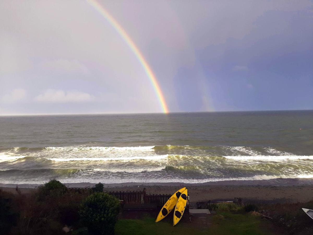 Oceanfront Paradise Comox Bagian luar foto