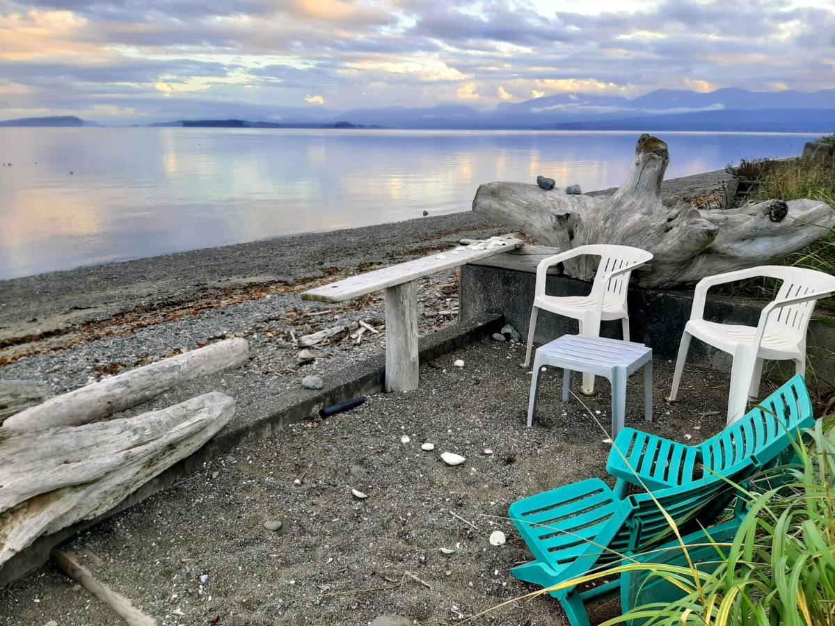 Oceanfront Paradise Comox Bagian luar foto