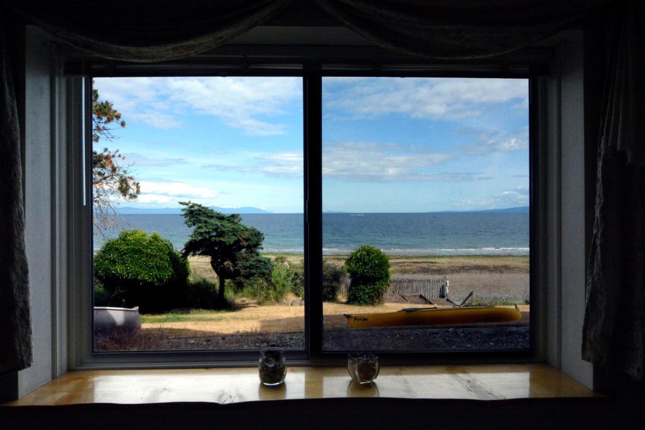 Oceanfront Paradise Comox Bagian luar foto